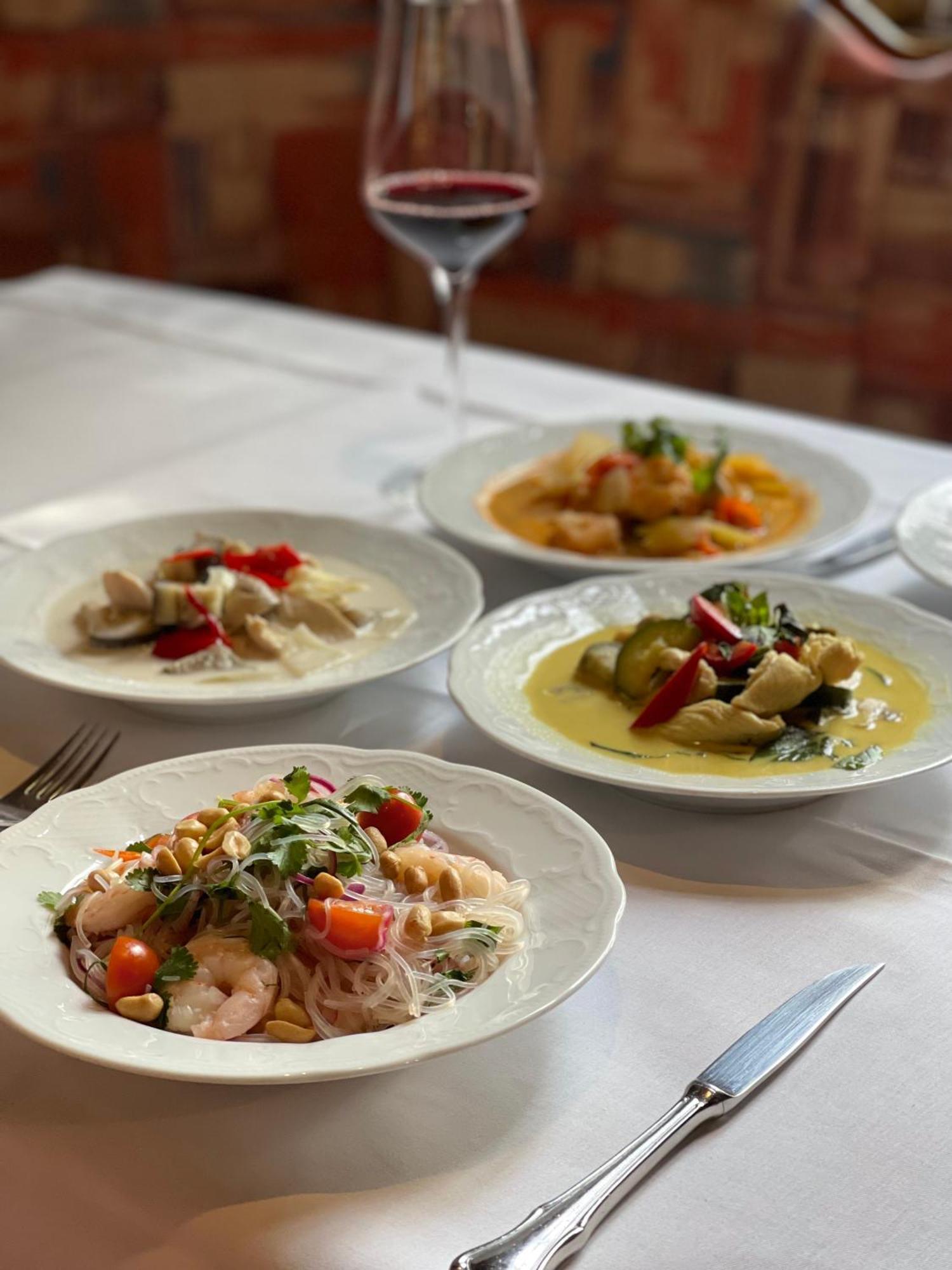 Hotel Restaurant Mathildenhof بولهايم المظهر الخارجي الصورة