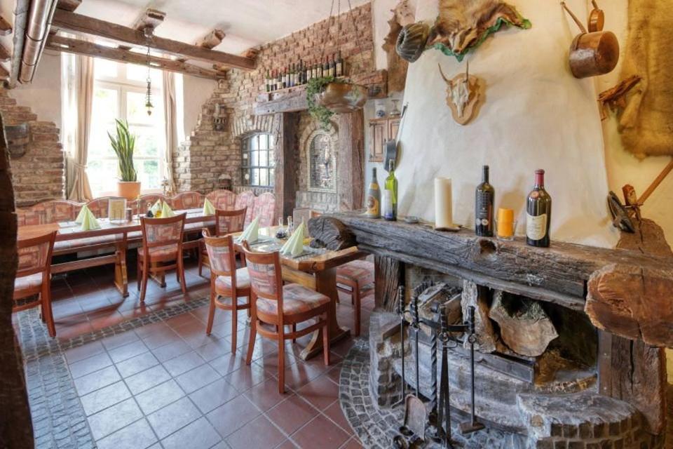 Hotel Restaurant Mathildenhof بولهايم المظهر الخارجي الصورة